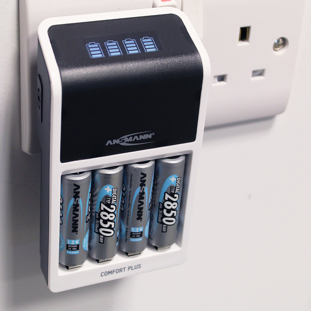 Ansmann Comfort Plus Charger with 4 x AA 2850mAh Rechargeable Batteries